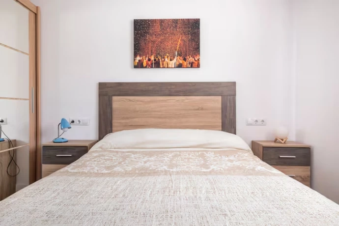 Dormitorio privado en finca con piscina para cumpleaños, comuniones en Elche